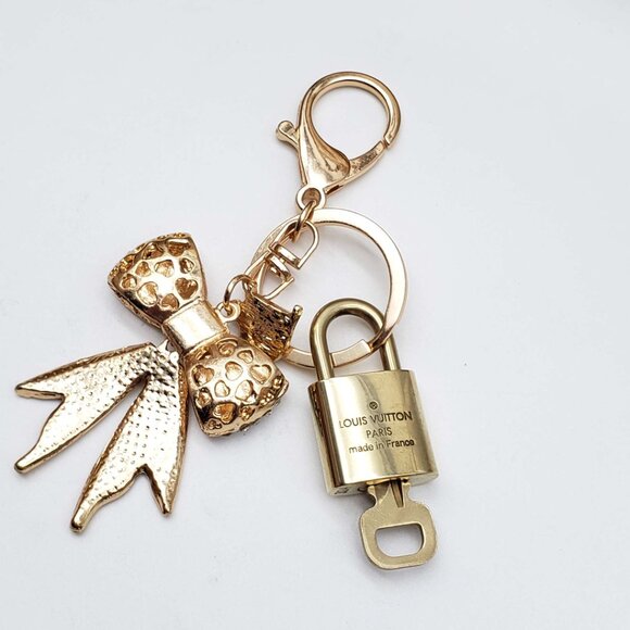 Authentic Louis Vuitton Lock & Key with unbranded Bagcharm, Keycharm, Keychain - Picture 4 of 7